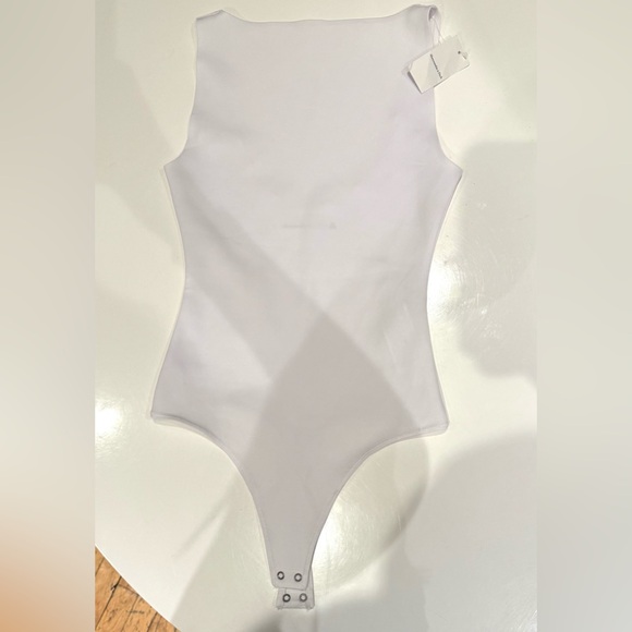 Abercrombie Sculpt Butter soft Matte Seamless Slash Scoop-Back Bodysuit NWT - Picture 6 of 10